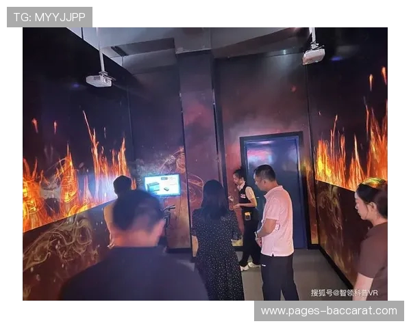 两个屏幕无缝拼接沉浸式体验带来全新震撼游戏世界感受